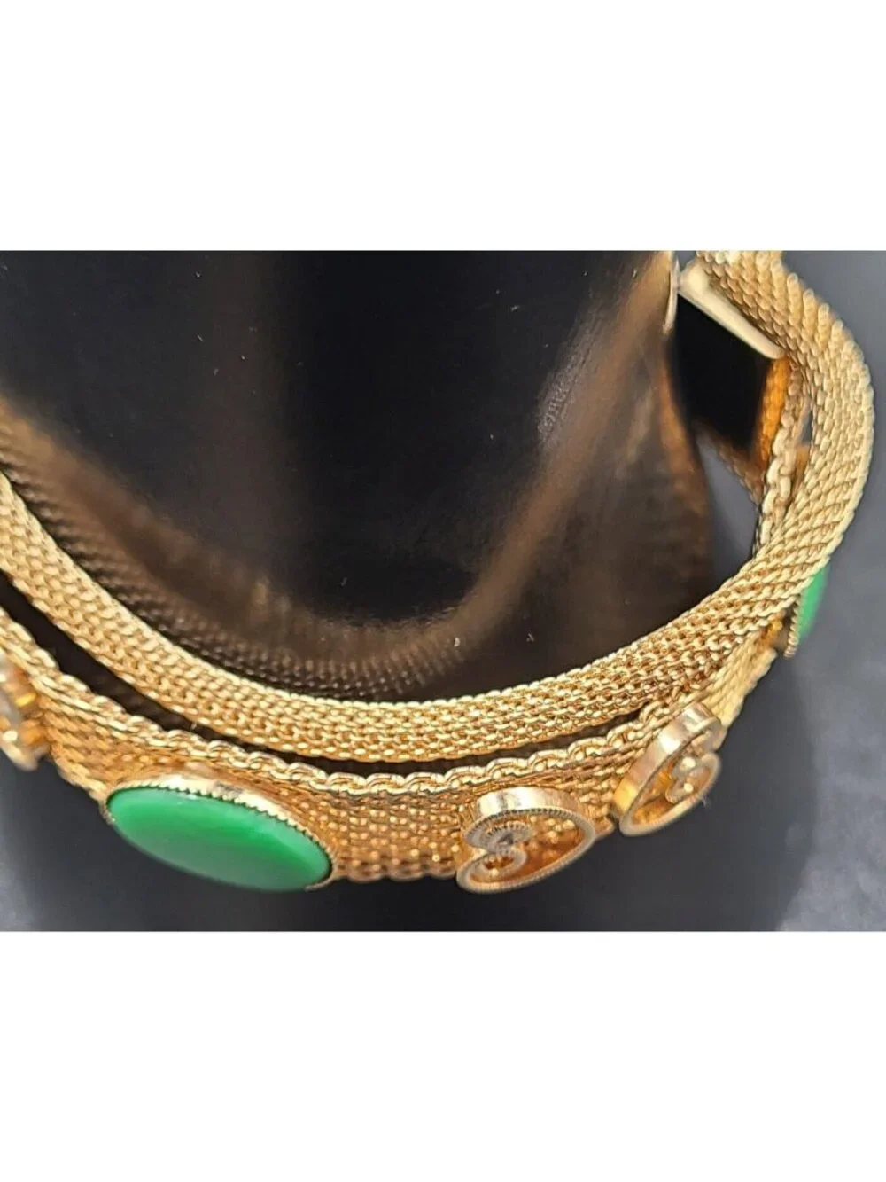 Jade Colored Stone 3 Strand Mesh Bracelet Gold Tone 6.5